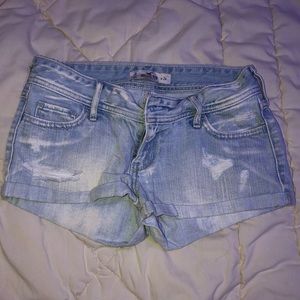 DENIM HOLLISTER SHORTS